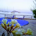 Paradisso Ξενοδοχείο με διαμερίσματα 3*