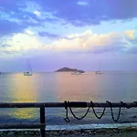 Ξενοδοχείο με διαμερίσματα Paradisso Βρομόλιθος