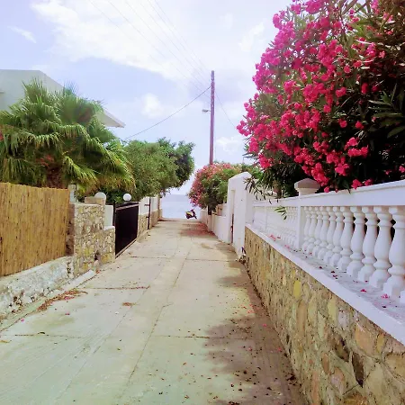 Paradisso Ξενοδοχείο με διαμερίσματα 3*