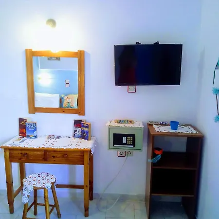 מלון דירות Paradisso 3*