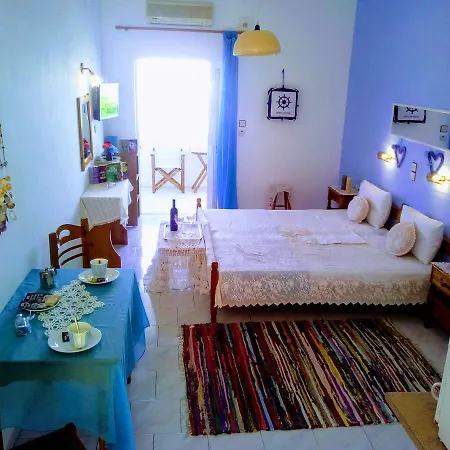 מלון דירות Paradisso 3*